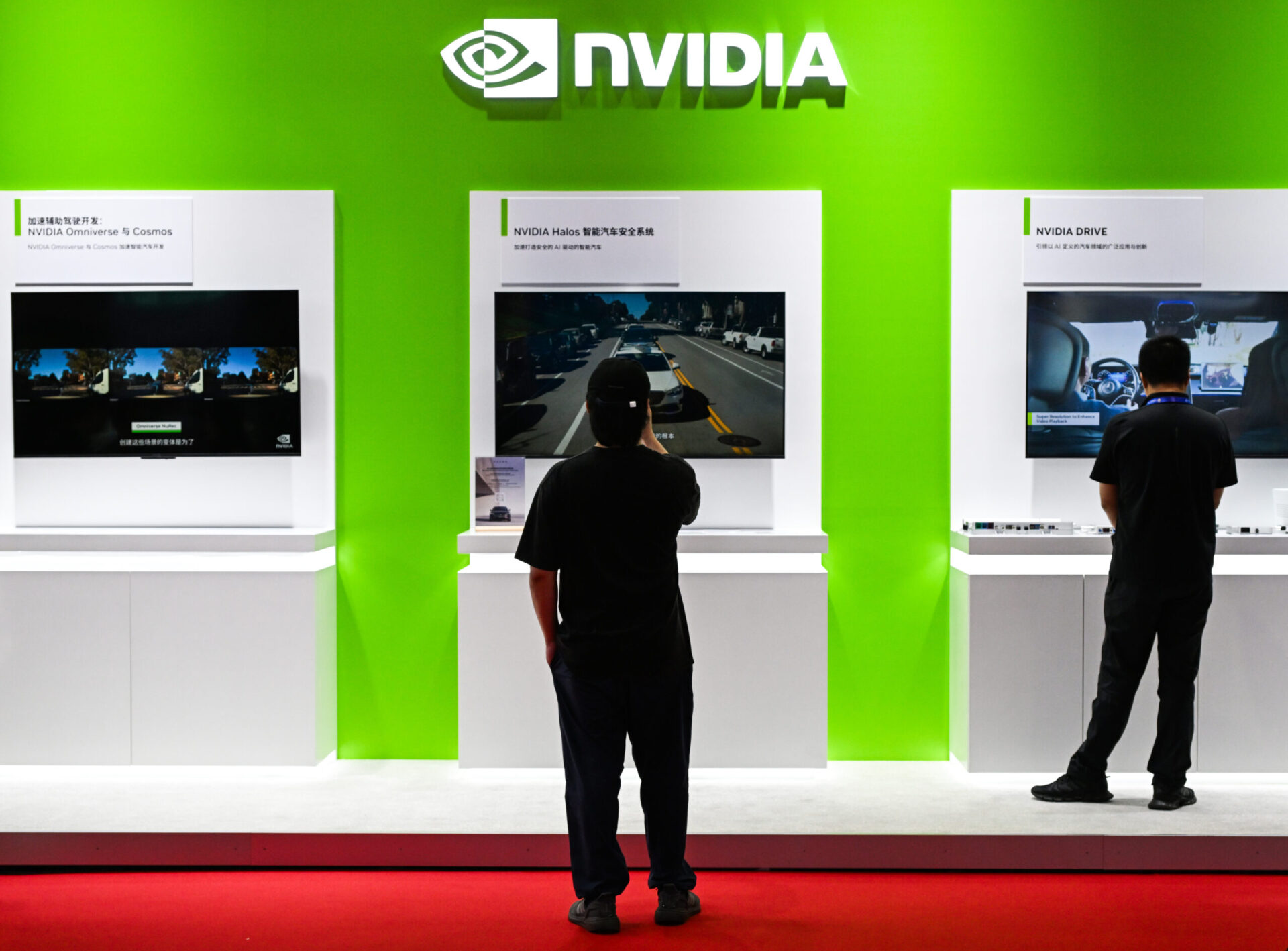 Pourquoi l’exportation de puces avancées vers la Chine met en danger le leadership américain en matière d’IA
